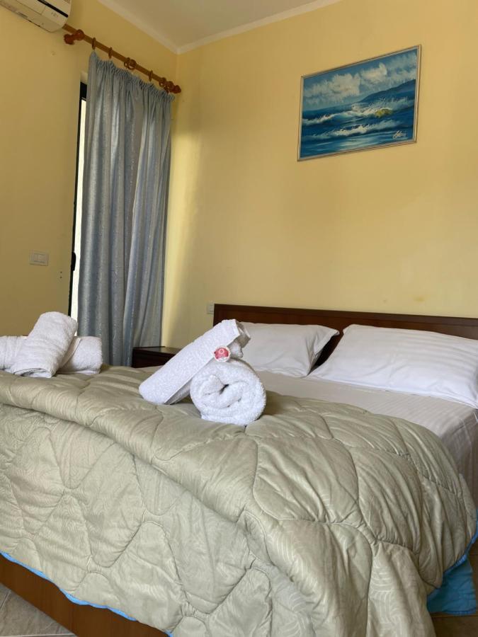 Sanremo Hotel Restorant Shkallnur Екстер'єр фото