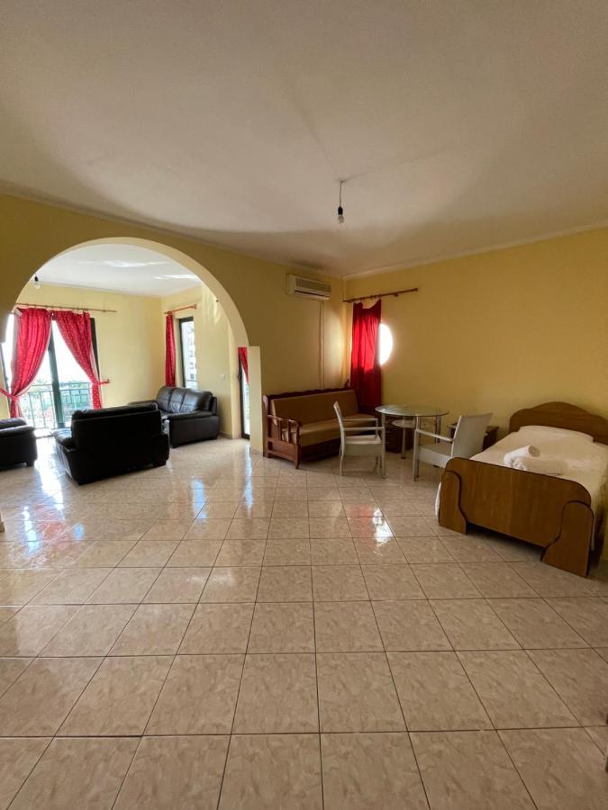 Sanremo Hotel Restorant Shkallnur Екстер'єр фото