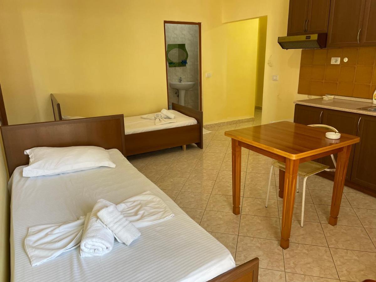 Sanremo Hotel Restorant Shkallnur Екстер'єр фото