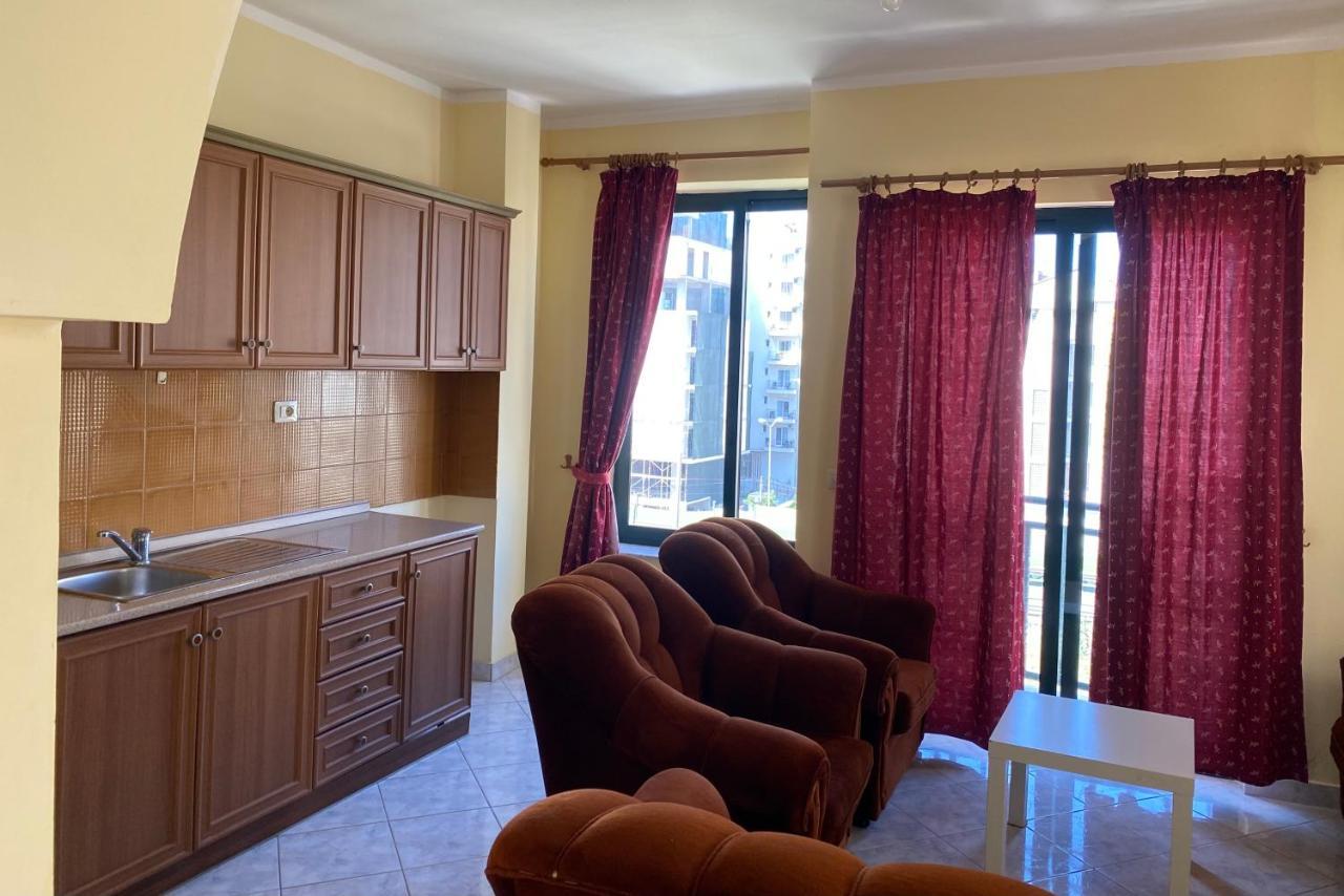 Sanremo Hotel Restorant Shkallnur Екстер'єр фото