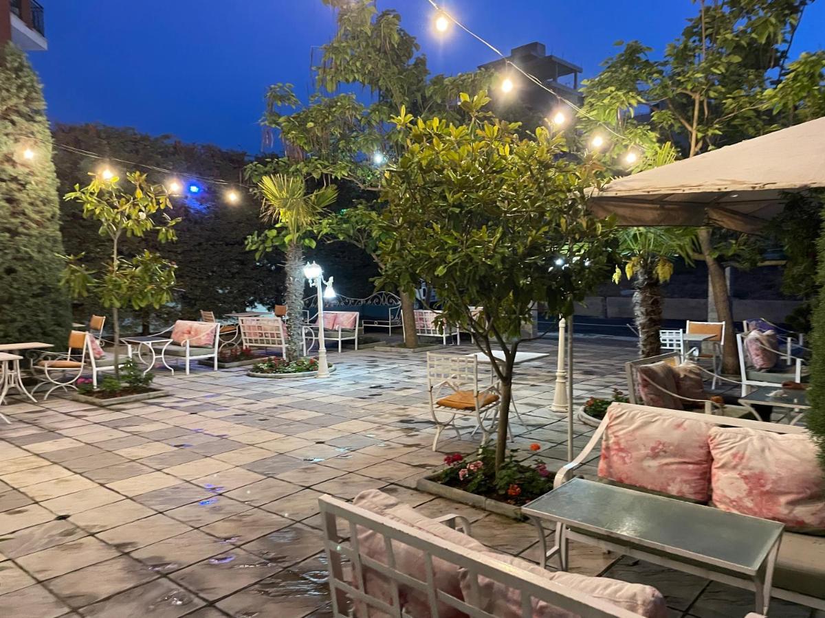 Sanremo Hotel Restorant Shkallnur Екстер'єр фото