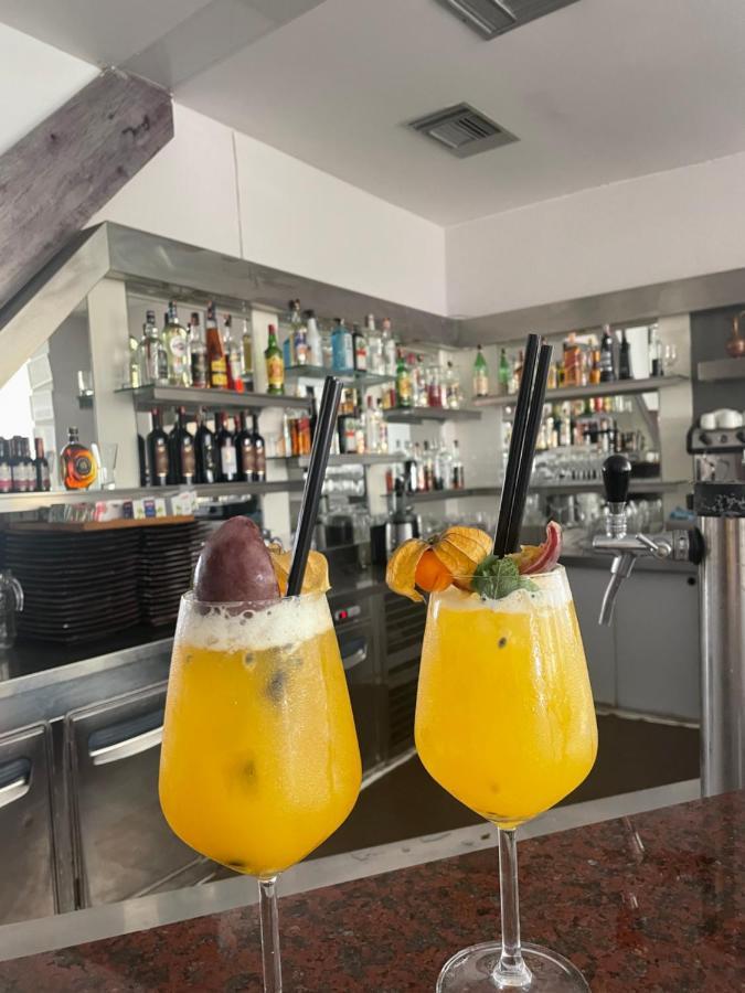 Sanremo Hotel Restorant Shkallnur Екстер'єр фото