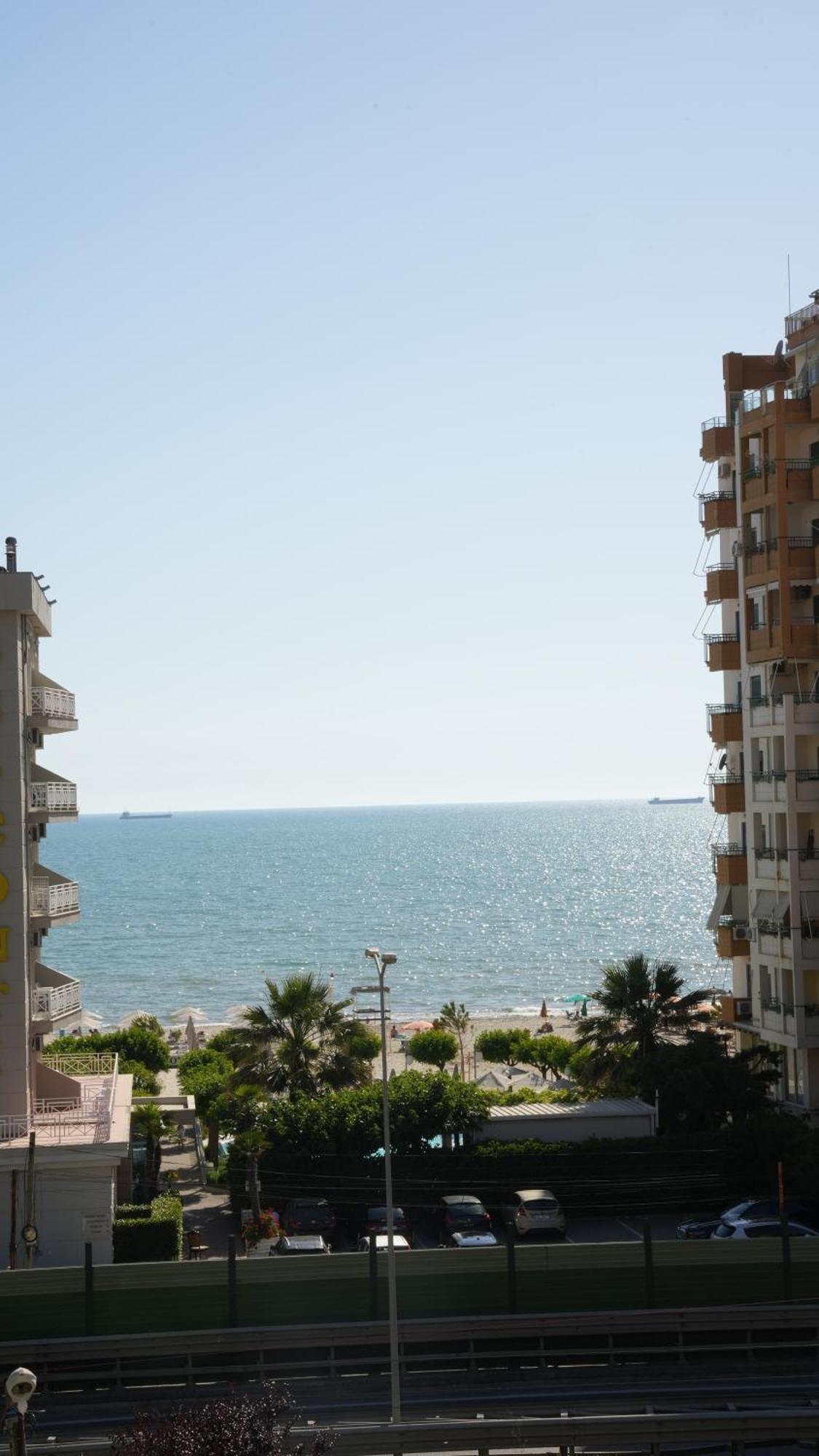 Sanremo Hotel Restorant Shkallnur Екстер'єр фото